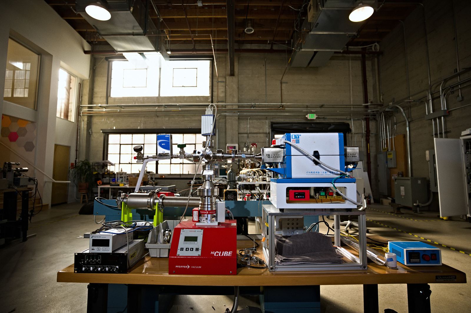 Vacuum furnace test stand in the Marathon lab